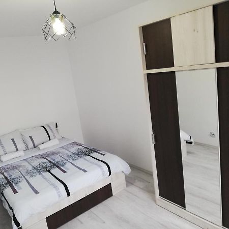 Apartament Brezoi Exterior foto