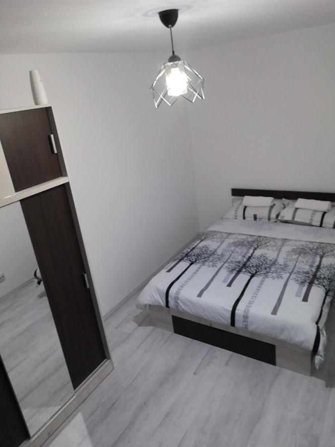 Apartament Brezoi Exterior foto